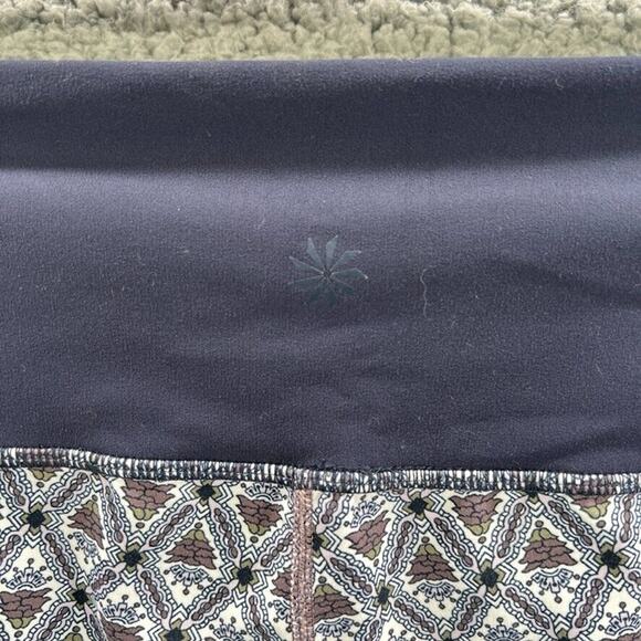 Athleta Leggings Women's Size Medium Yoga Pants Mesh See Through Legs - Picture 9 of 14